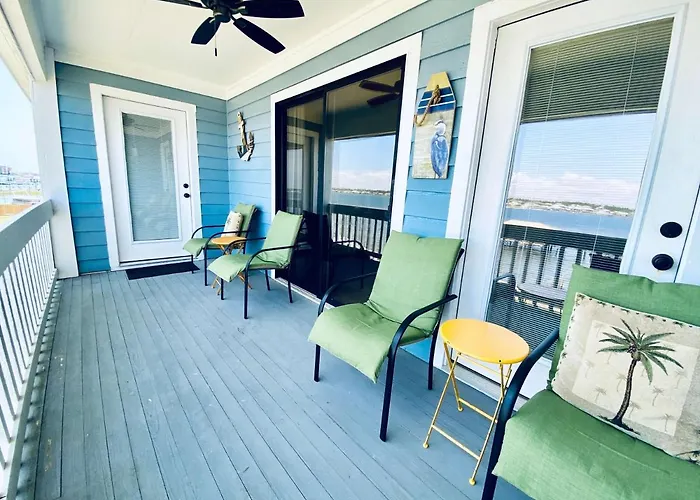 Holiday home Sea Oats Lagoon View: Pet-friendly With Access