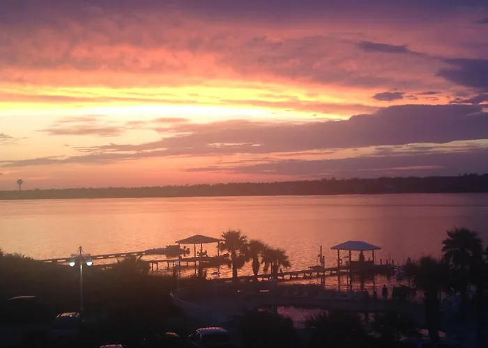 Sea Oats Lagoon View: Pet-friendly With Access